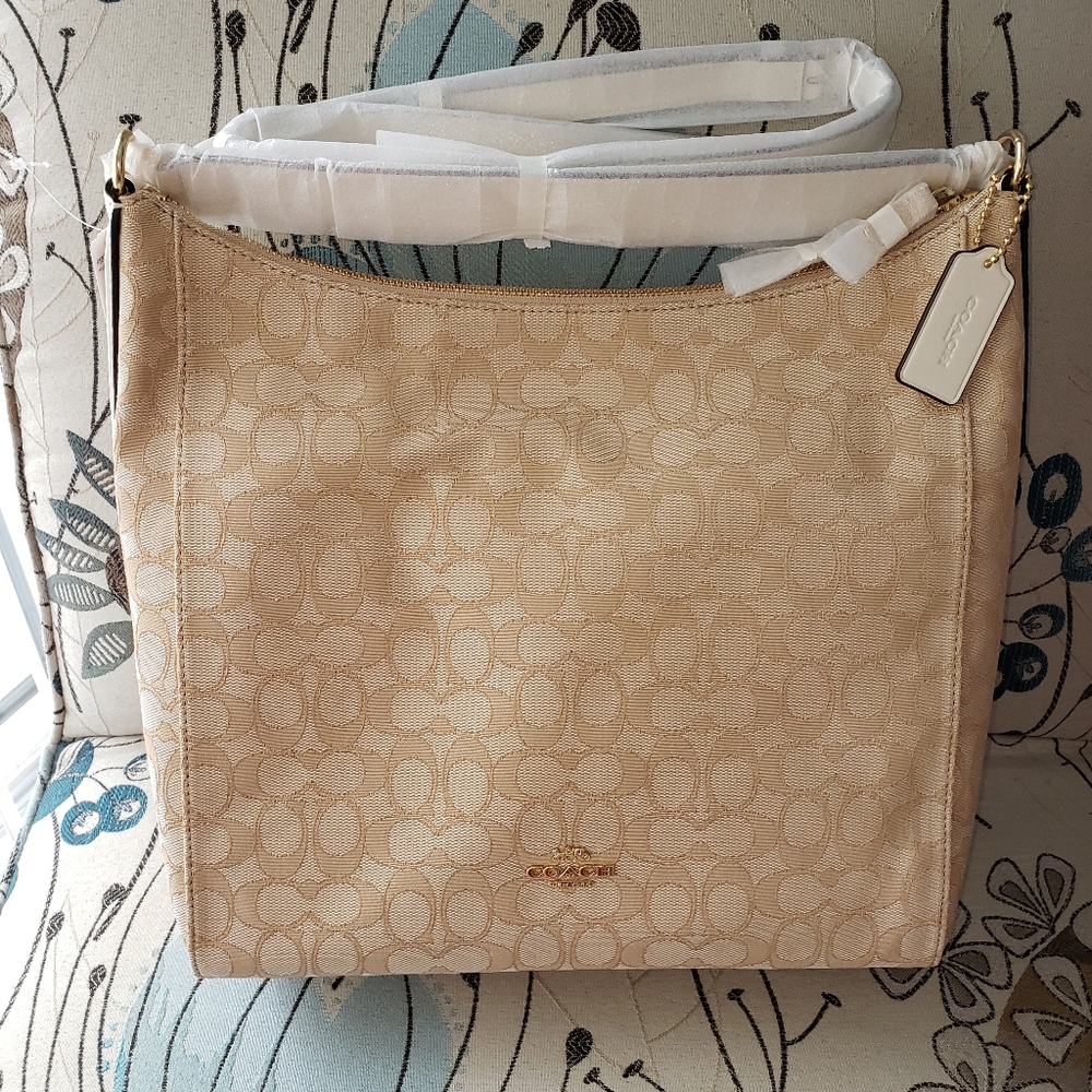 NEW Authentic Coach Hobo